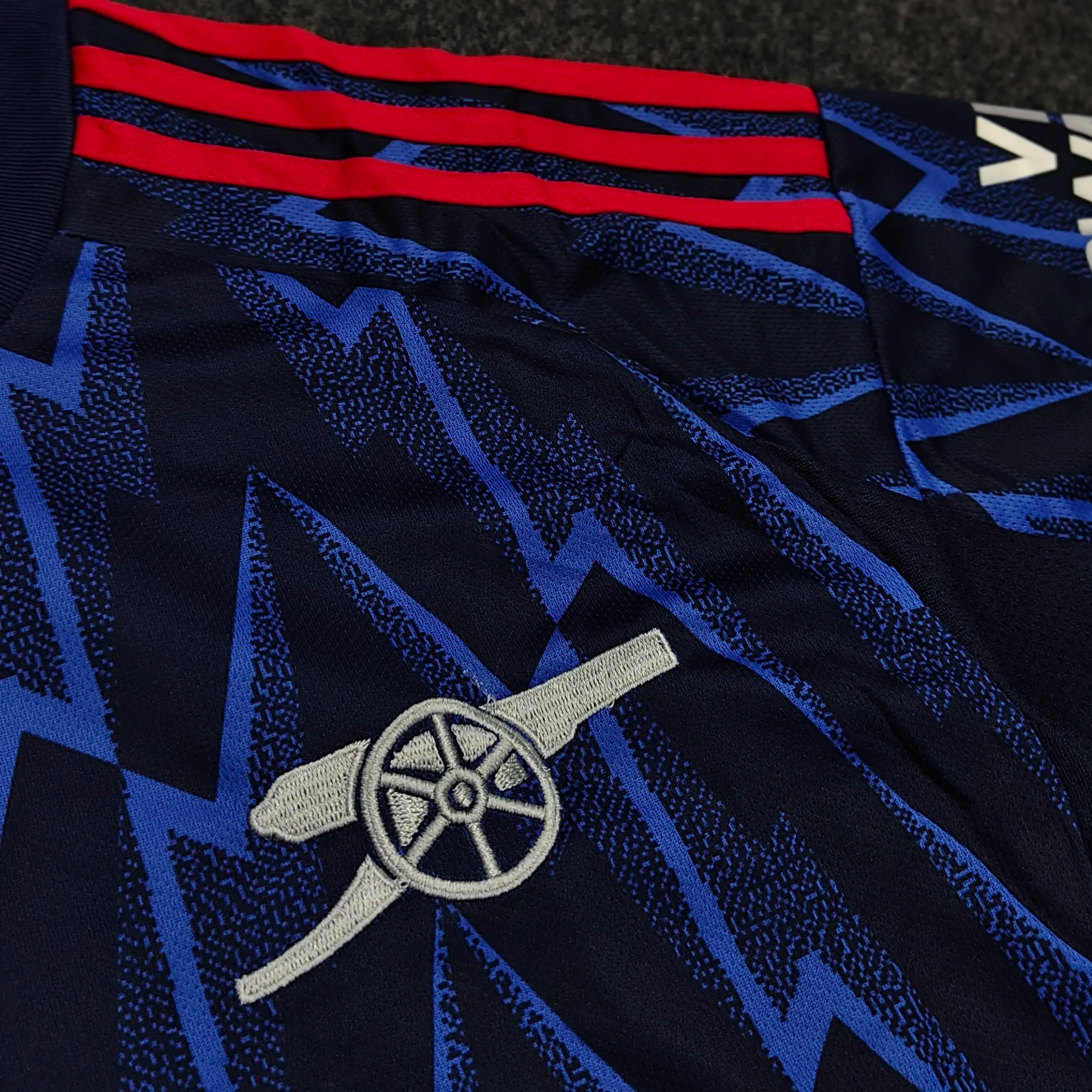 ARSENAL AWAY OFFICIAL 2025/26 KIT