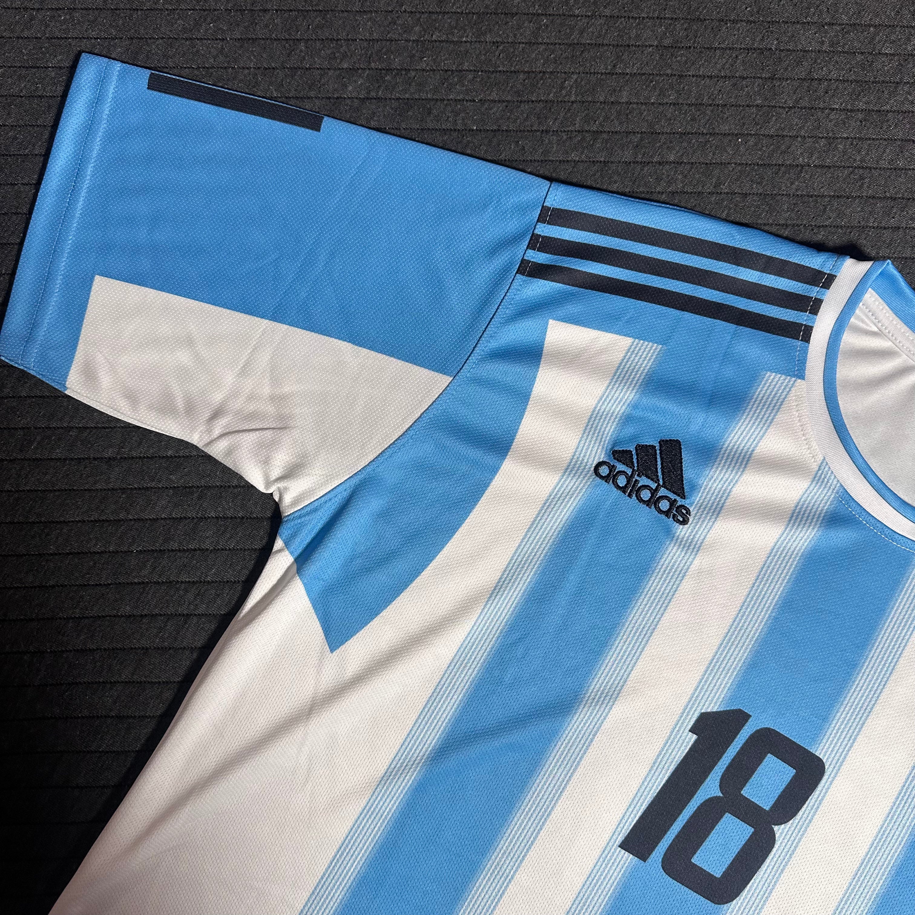 Argentina 2004/05 home Messi 18 | Retro