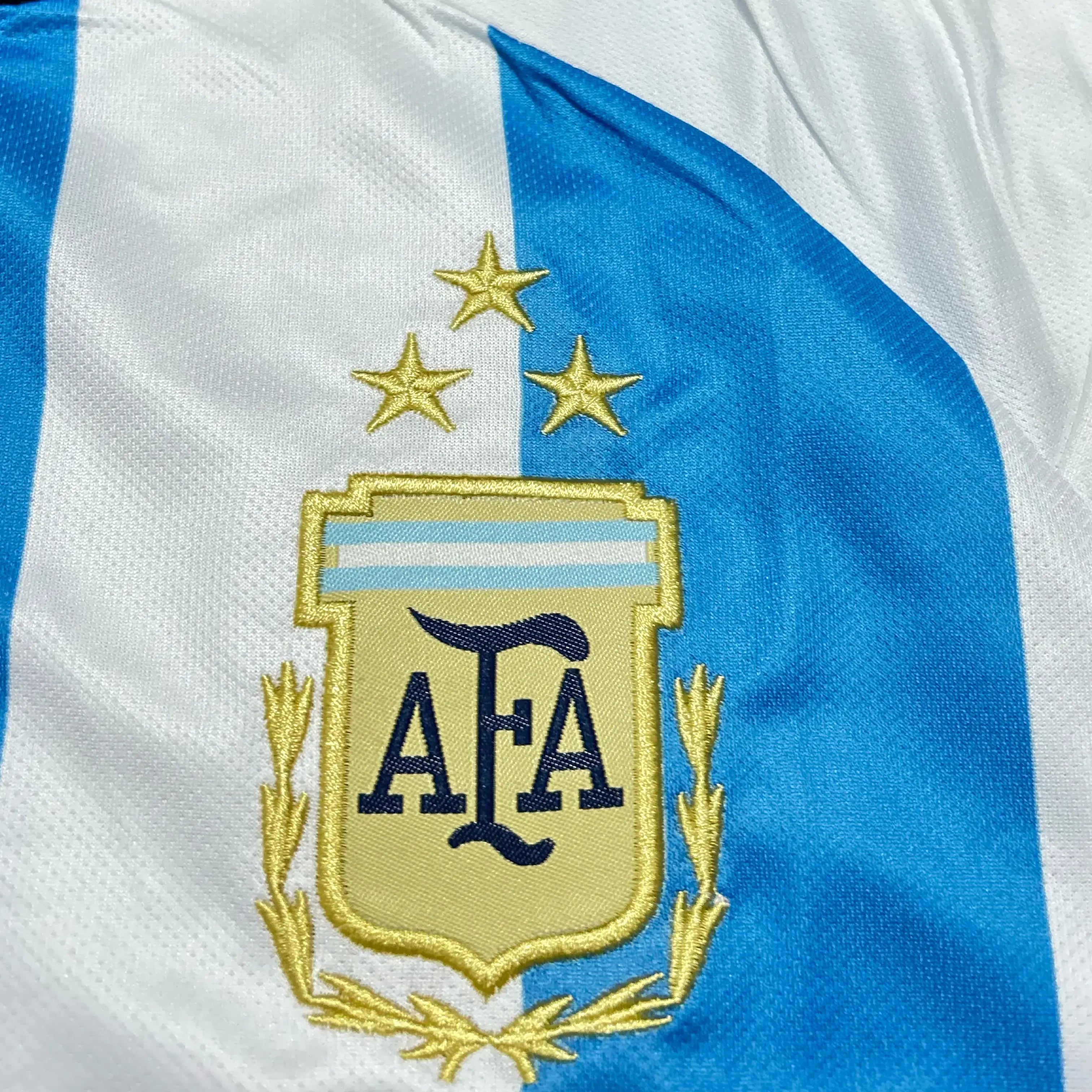 ARGENTINA HOME 2022 OFFICIAL WORLD CUP PREMIUM KIT