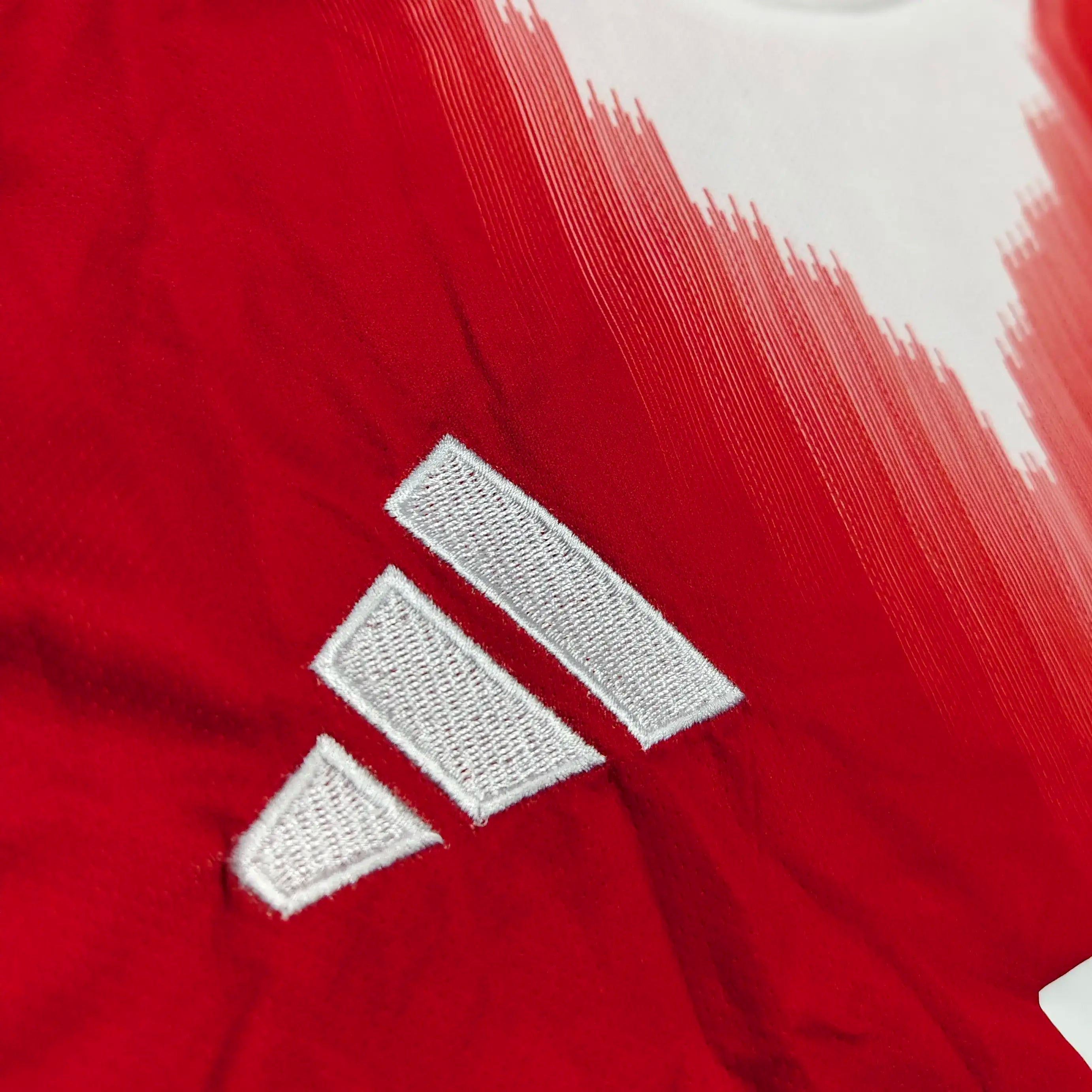 BAYERN HOME 2025/26 OFFICIAL KIT